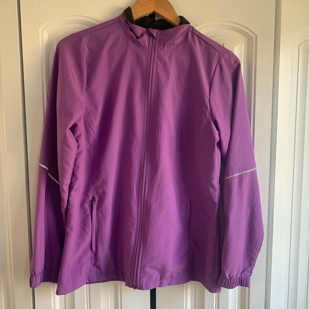 New balance running jacket